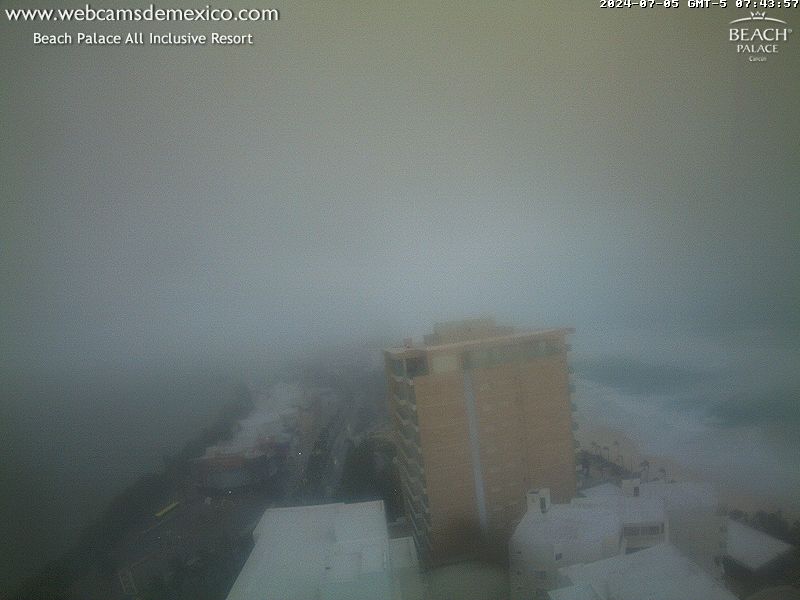 ‘Beryl’ toca tierra en Quintana Roo