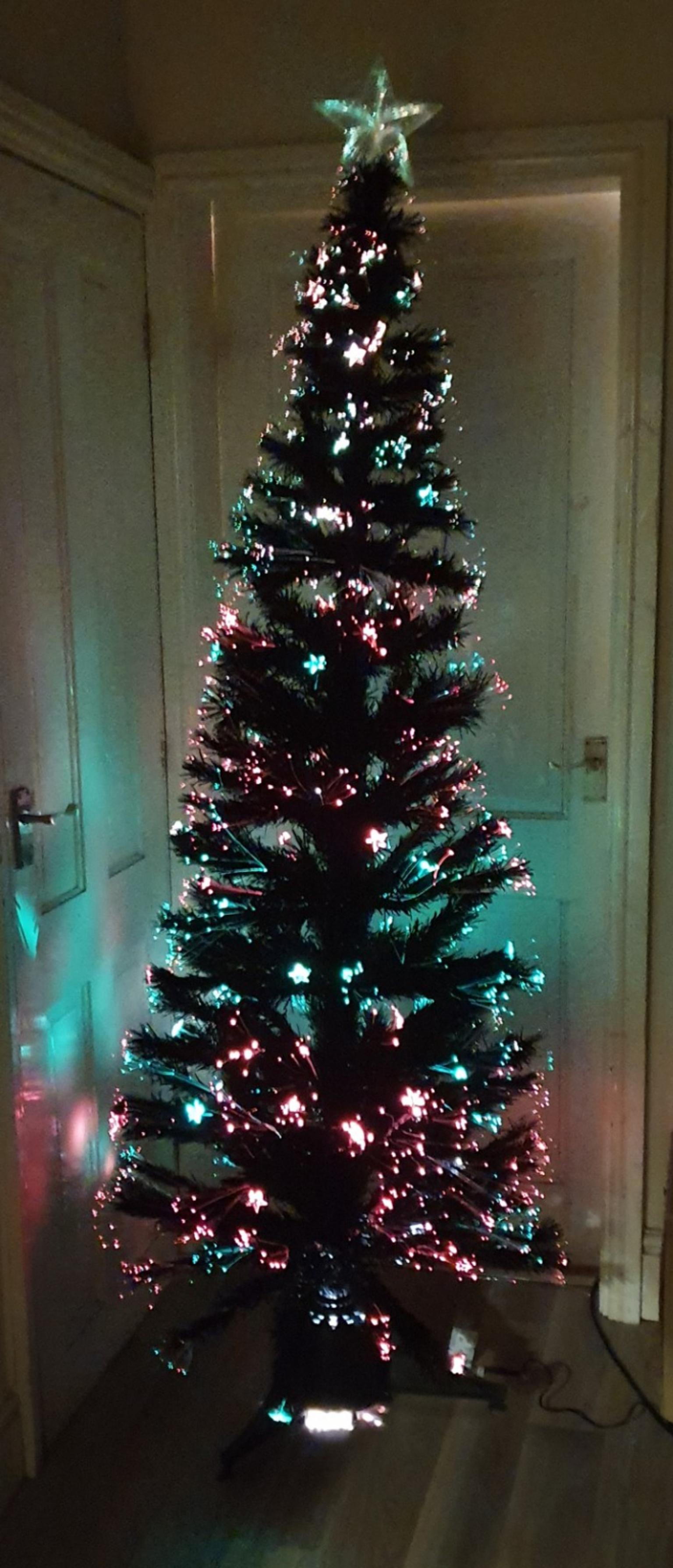 Best choice products 6ft premium holiday christmas pine tree w/ snow … 6ft Black Fibre Optic Shimmer Christmas Tree In Ribble Valley Fur 20 00 Zum Verkauf Shpock At