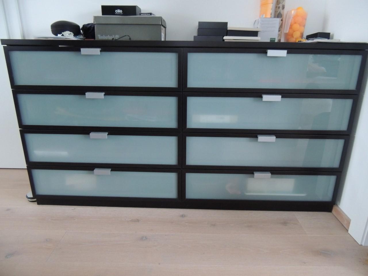 Alle 2 monate einmal muss ich das ding komplett zerlegen und wieder . Braune IKEA Hopen Kommode in 6380 Sankt Johann in Tirol