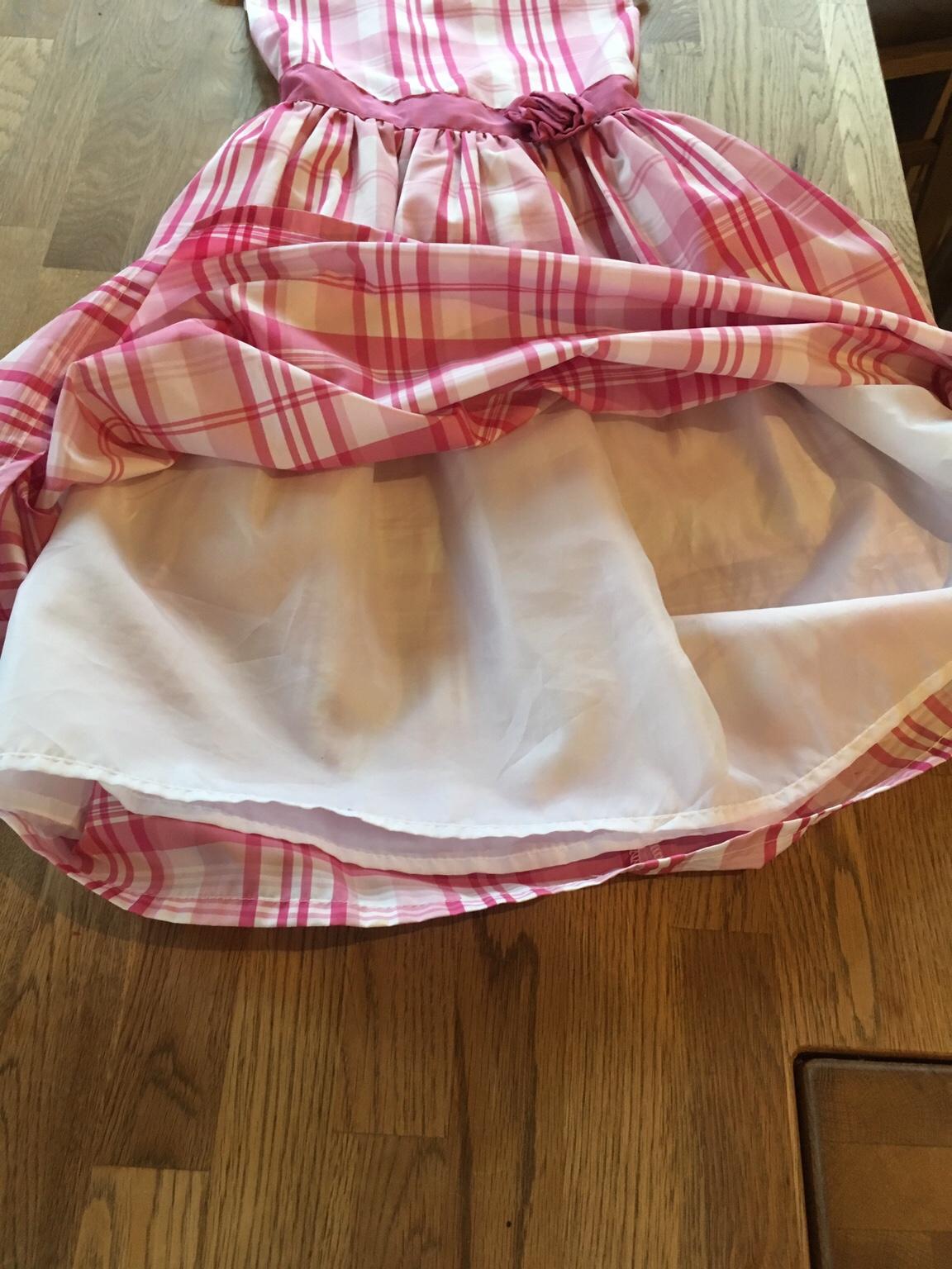 Kleid Gr 134 C A Hochzeit Festlich In 63636 Brachttal Fur 15 00 Zum Verkauf Shpock De