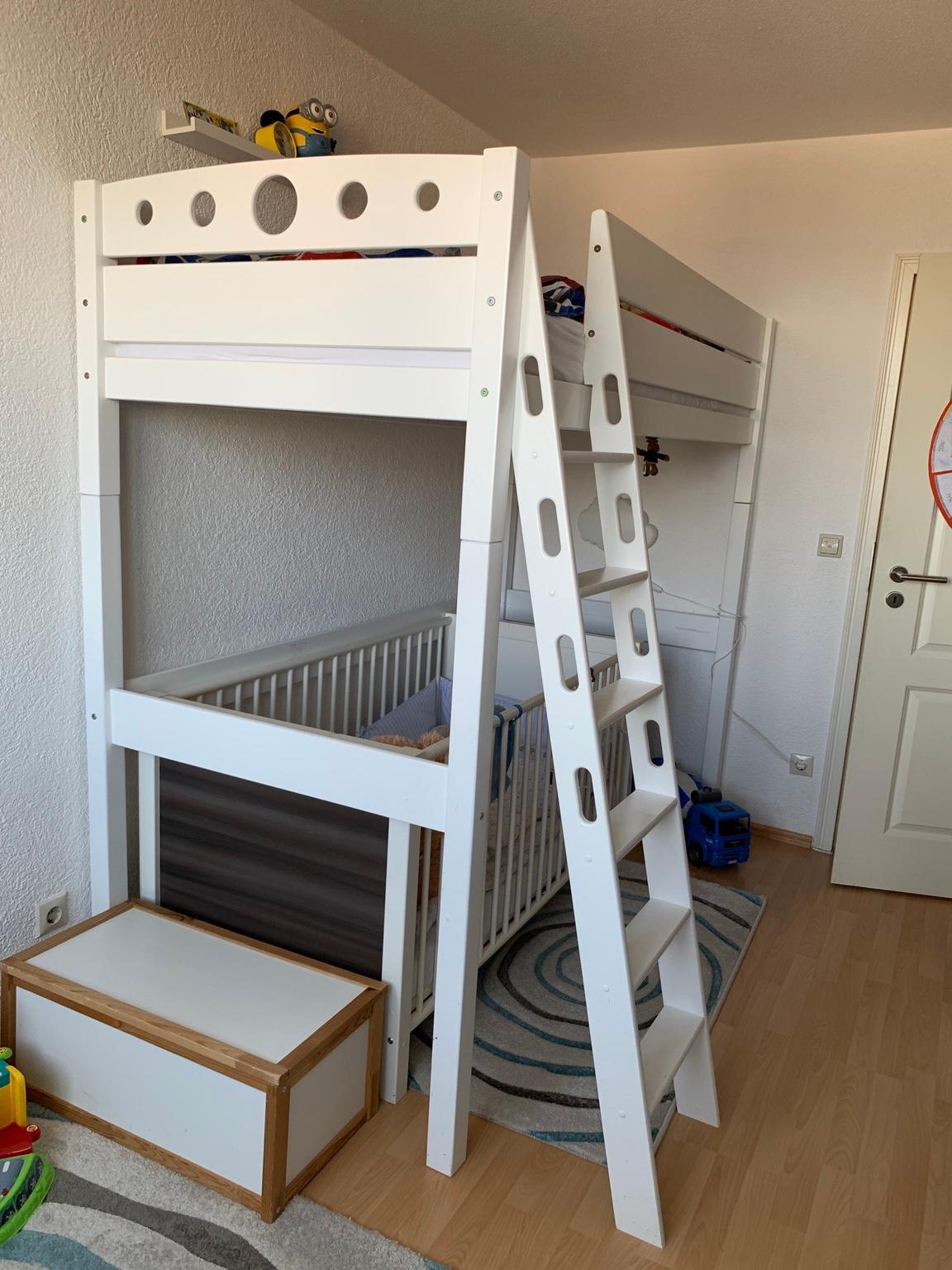 28+ Clever Hülsta Kleiderschrank Weiß / Truhe Bauernmalerei : Sie befindet sich in einem super zustand!