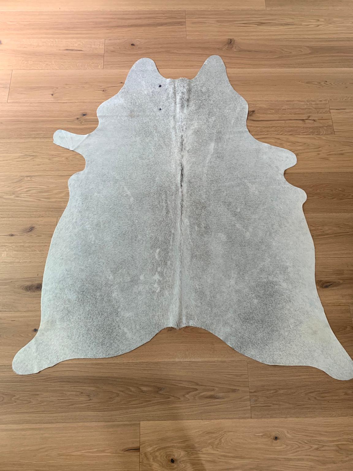 Teppich kuhfell optik 77 x 95 cm grau fellimitat rinderfell kunstfell. Kuhfell Teppich grau groÃ in 6841 MÃ¤der fÃ¼r â¬ 95,00