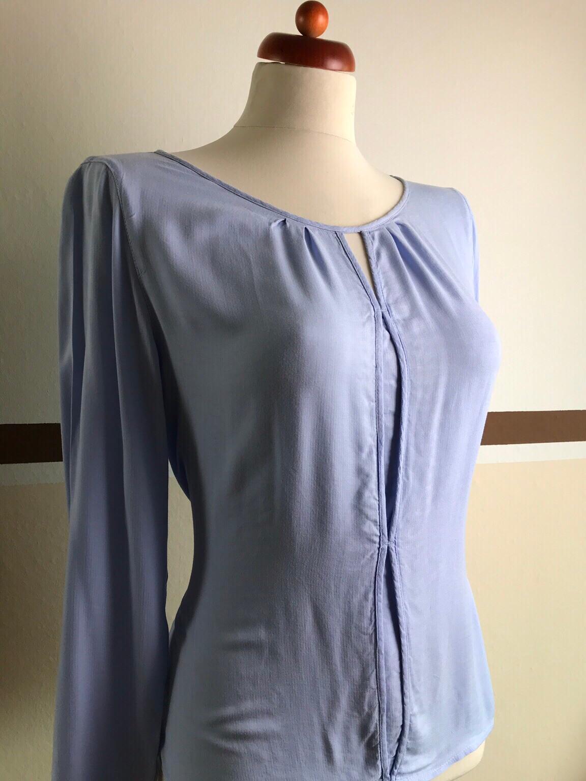 Comma Susses Hellblaues Blusenshirt Gr 40 In 13589 Berlin For 26 00 For Sale Shpock