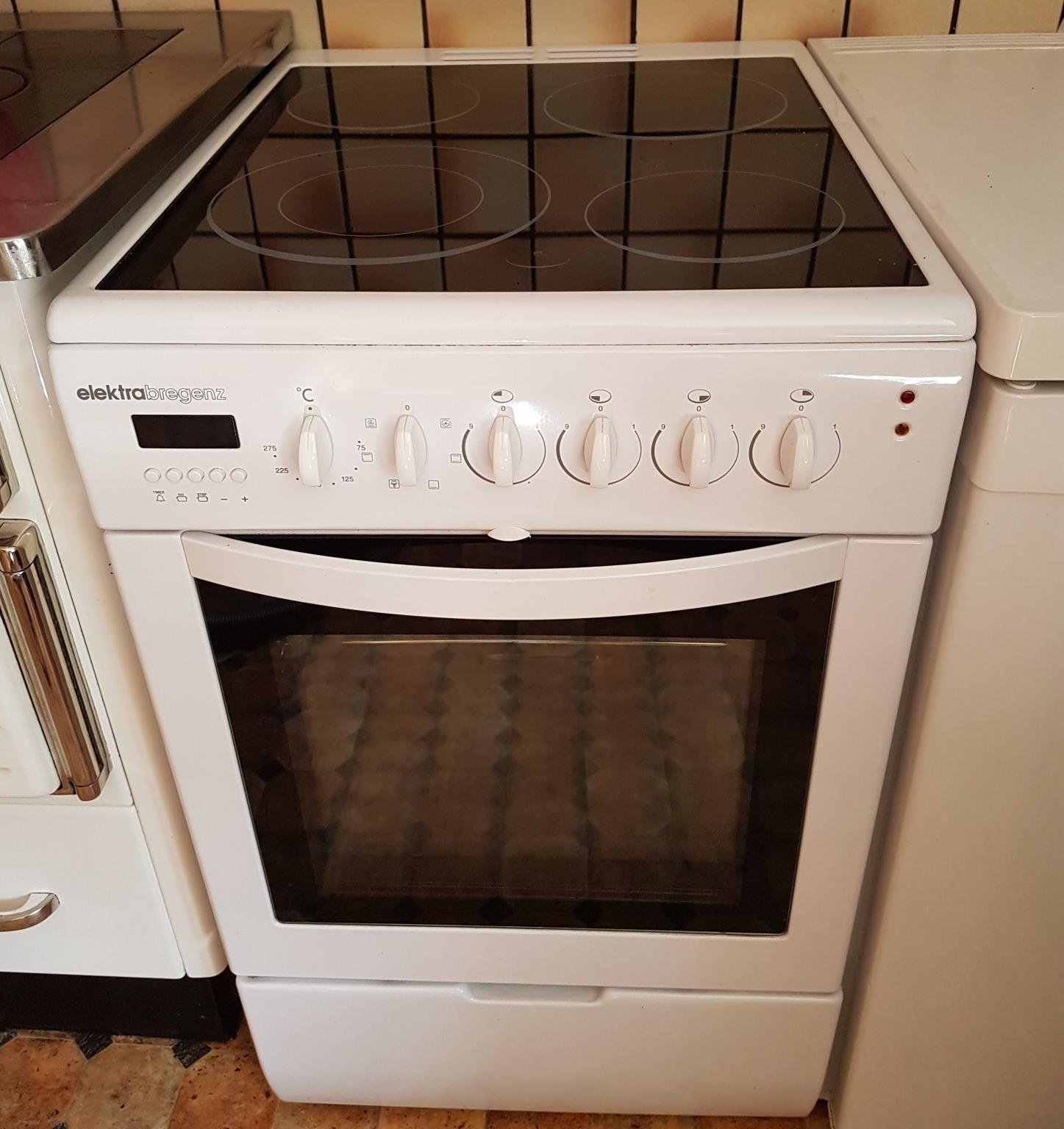 Kochstellen gibt es in den unterschiedlichsten kombinationen und varianten. E-Herd Ceranfeld Elektra Bregenz, StandgerÃ¤t in 6555