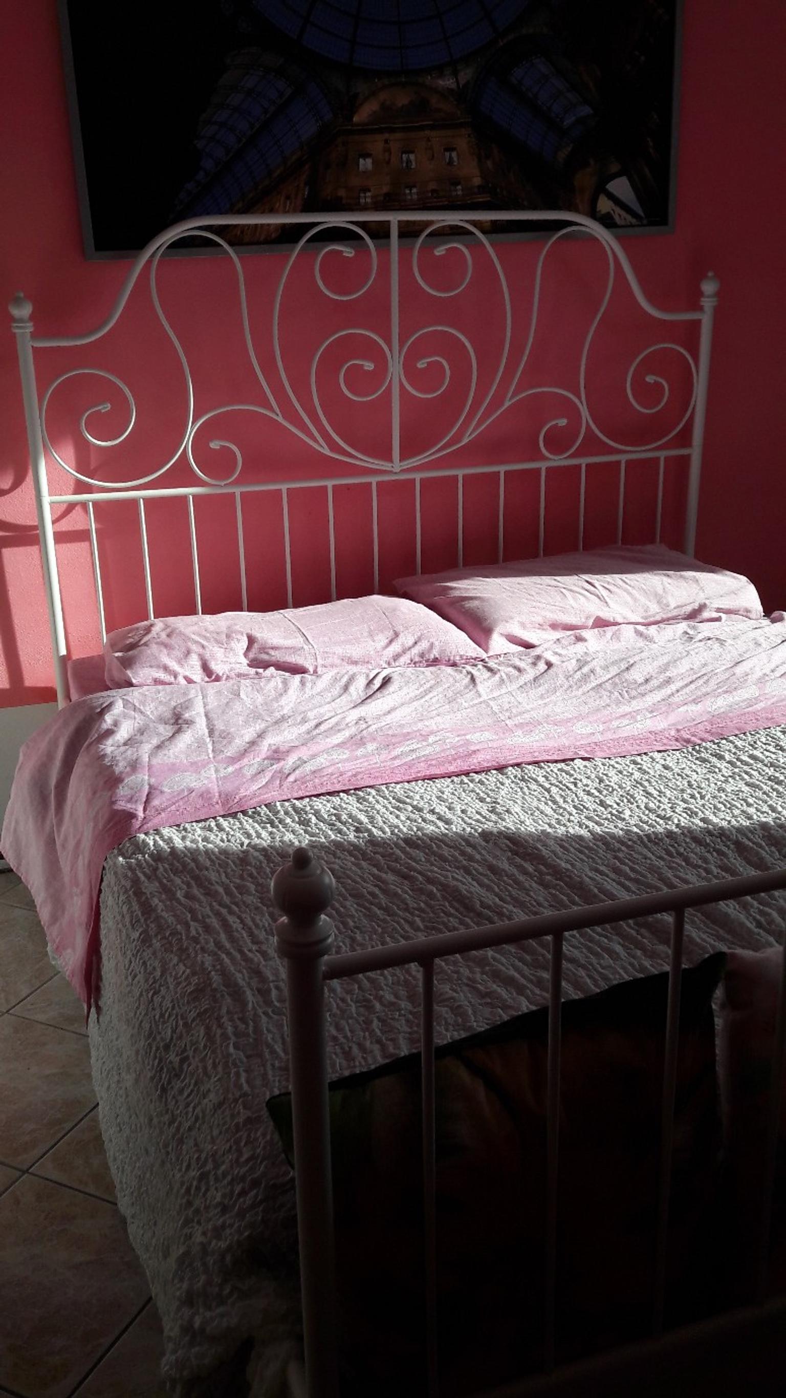 Letto in ferro battuto prodotto da cosatto che può essere acquistato senza o con un letto inferiore per un secondo letto estraibile. Letto Ferro Battuto Bianco In 26815 Cornegliano Laudense Fur 90 00 Zum Verkauf Shpock At
