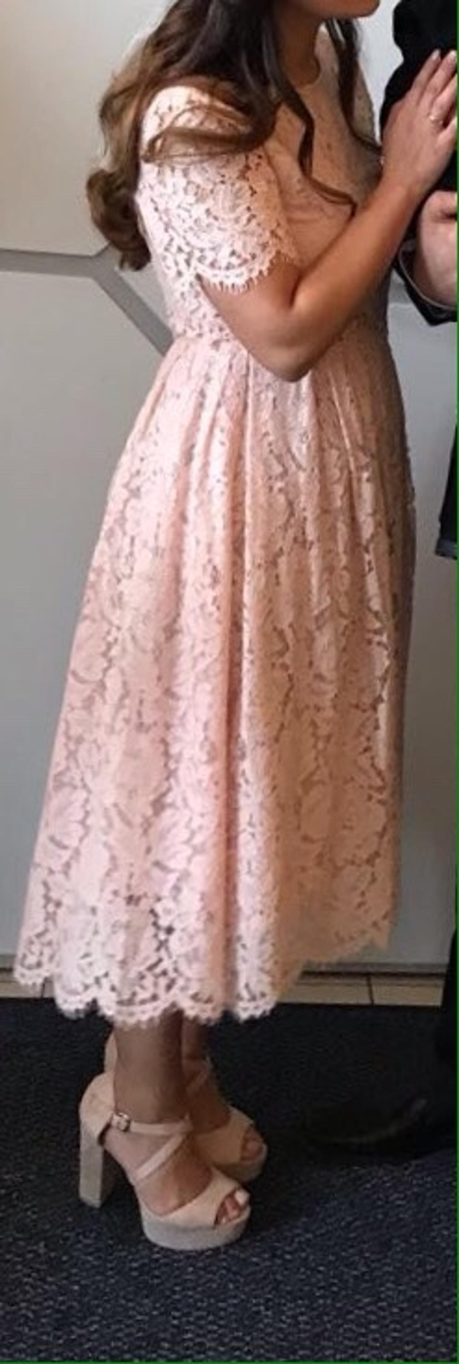 Chi Chi London Midikleid In Rosa In 67059 Ludwigshafen Am Rhein For 70 00 For Sale Shpock