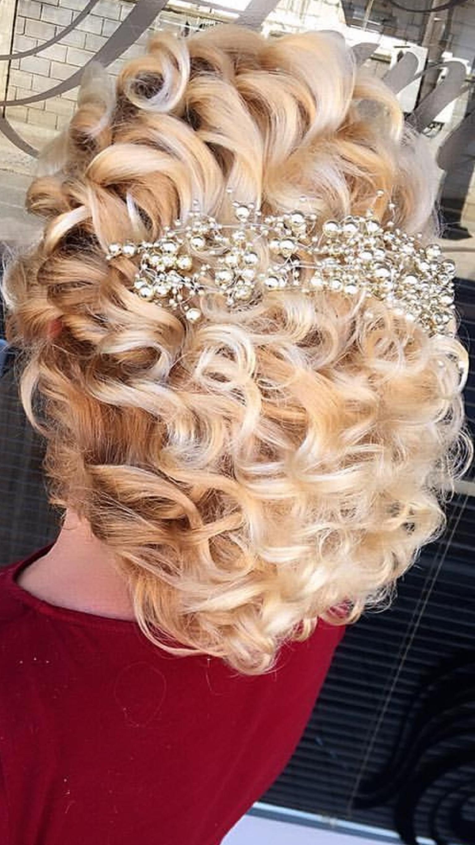 Hochsteckfrisuren In 81379 Munchen For 40 00 For Sale Shpock