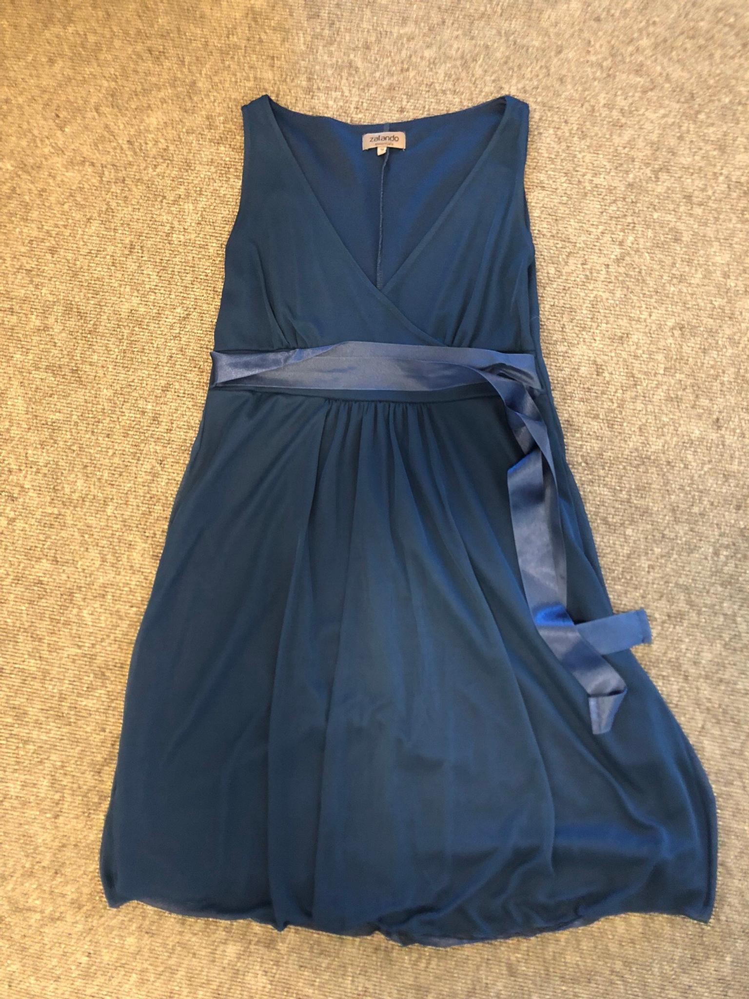 Kleid Blau Von Zalando In 88400 Biberach An Der Riss For 25 00 For Sale Shpock