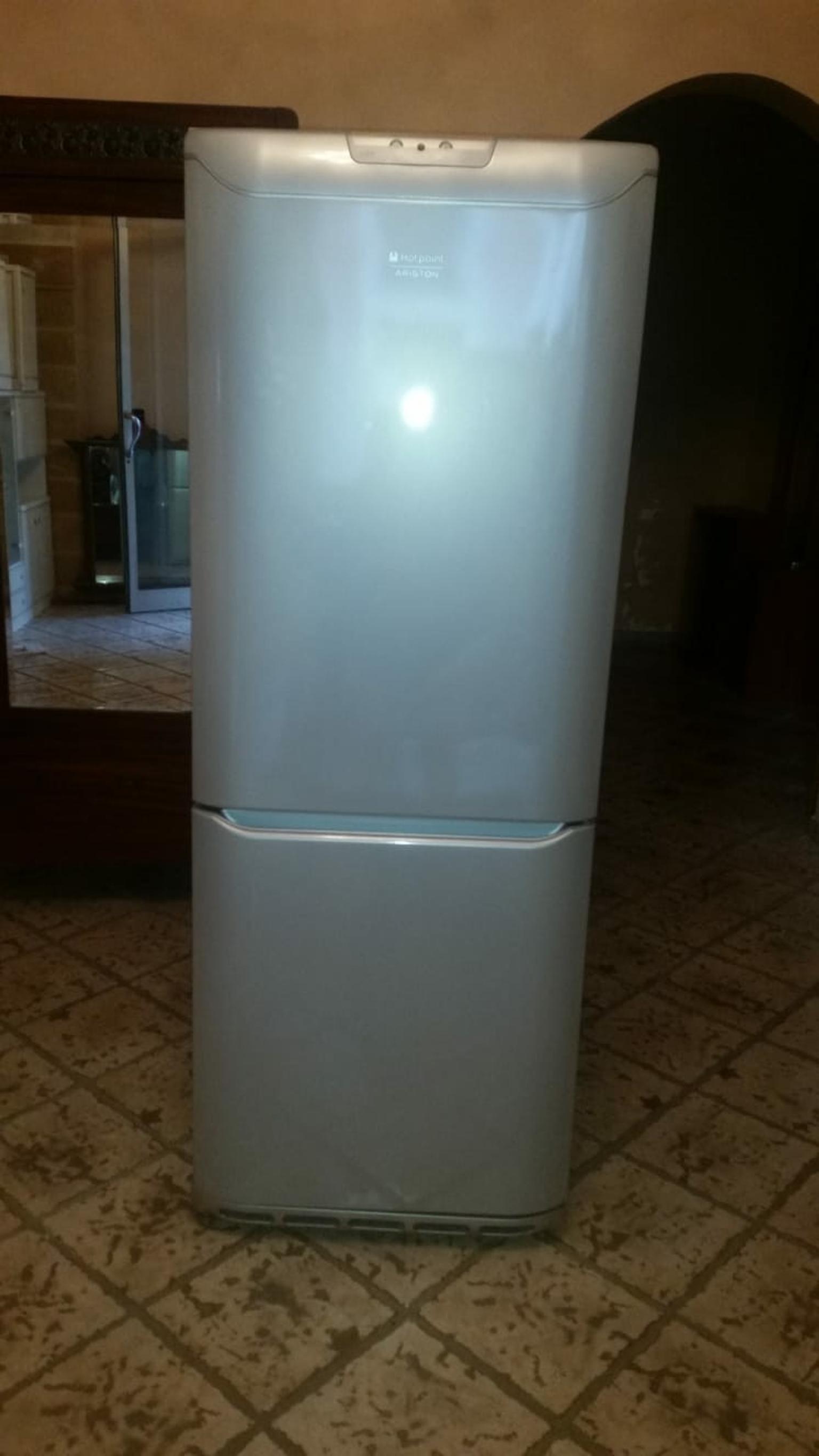 Frigorifero Marca Ariston Hotpoint No Frost In 72027 San Pietro Vernotico Fur 210 00 Zum Verkauf Shpock De