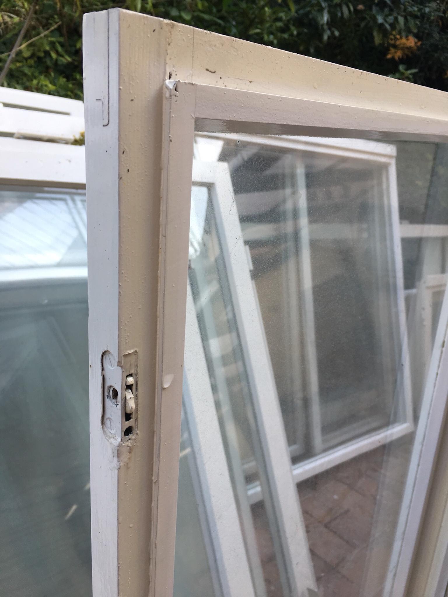 Holzfenster Zu Verschenken In 96160 Geiselwind Fur Gratis Zum Verkauf Shpock De