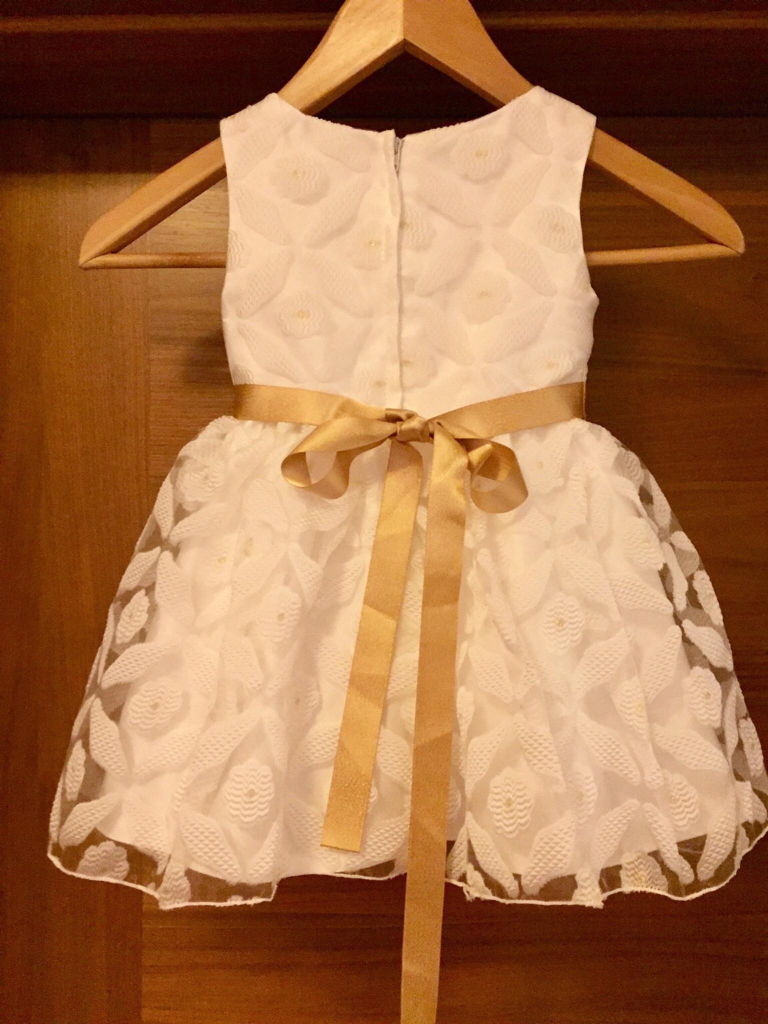 Kleid Festlich Madchen Baby Neu In 6233 Kramsach For 20 00 For Sale Shpock