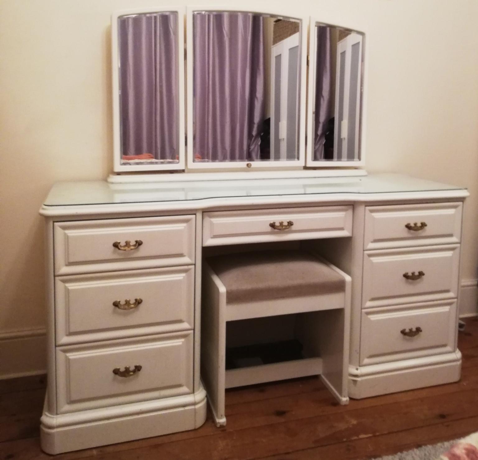 Start off with one of our classic slaystation tabletops and create your dream bundle by adding a glamorous vanity mirror and hollywood chic drawers. www outofstepwineco com
