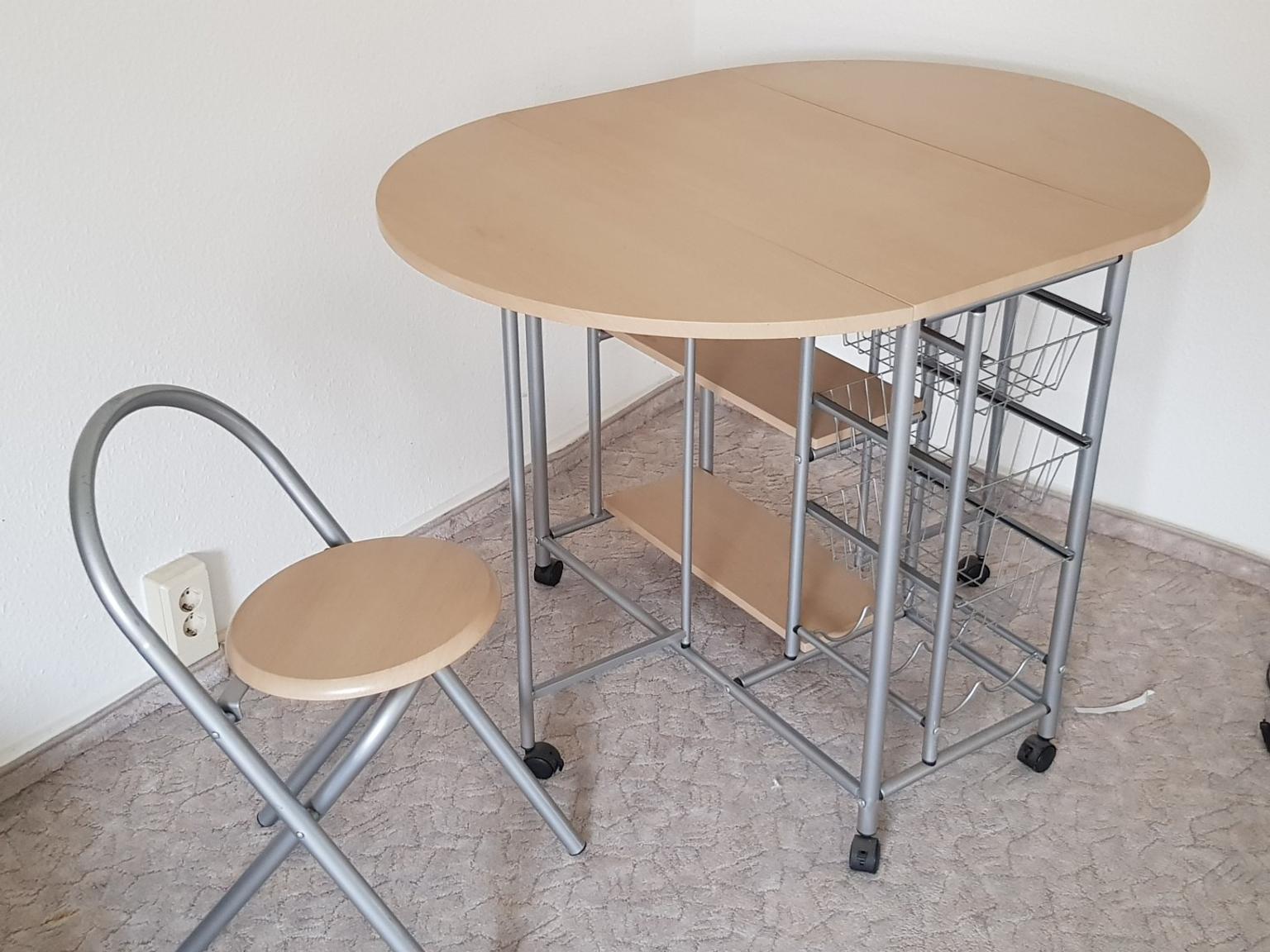 Kleine Sitzecke In Der Kuche Essecke Essen In Einer Kleinen Kuche Esstisch Im Industrial Style Platzspa Klapptisch Kleine Sitzecken Platzsparender Esstisch