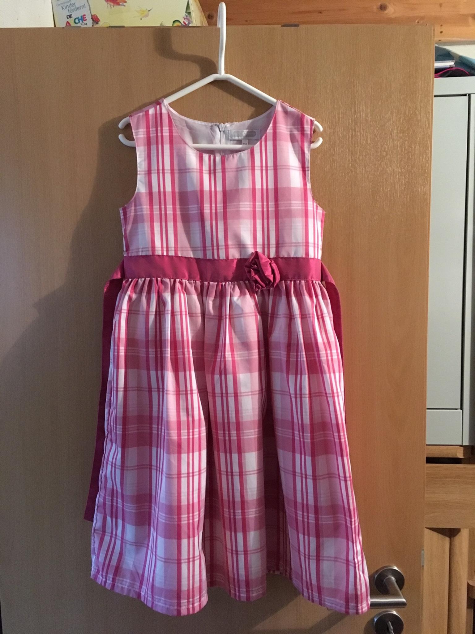 Kleid Gr 134 C A Hochzeit Festlich In 63636 Brachttal Fur 15 00 Zum Verkauf Shpock De