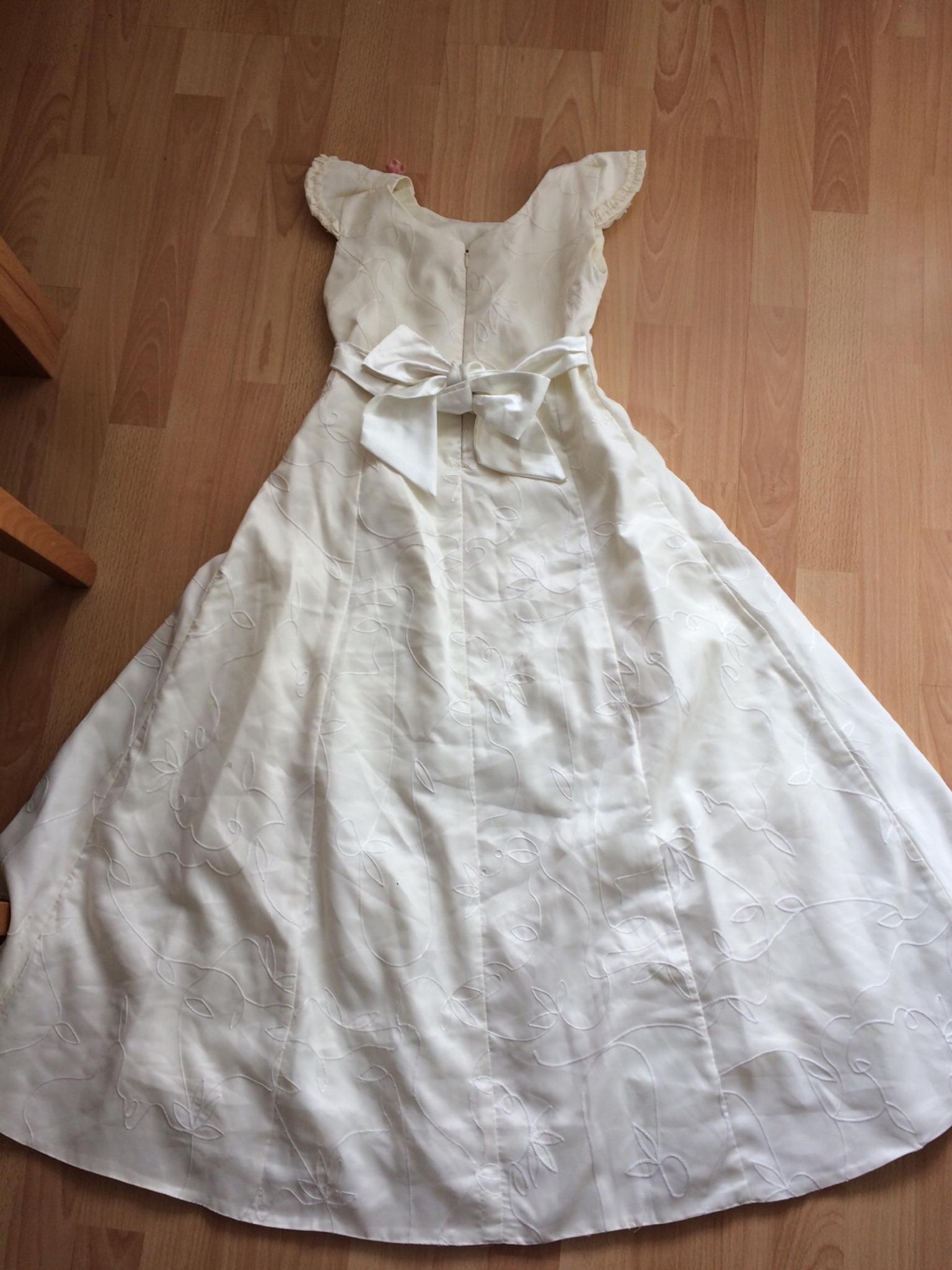 Weisses Kleid Fur Kinder In 10585 Berlin Fur 15 00 Zum Verkauf Shpock De