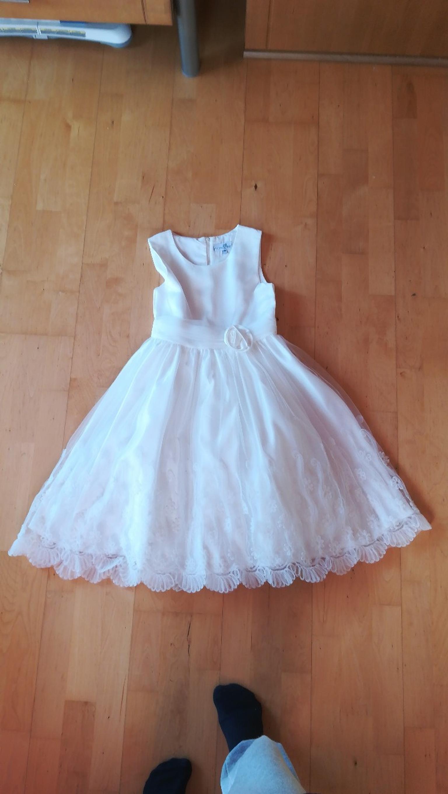 Kleid Erstkommunion In 8952 Irdning Donnersbachtal For 40 00 For Sale Shpock