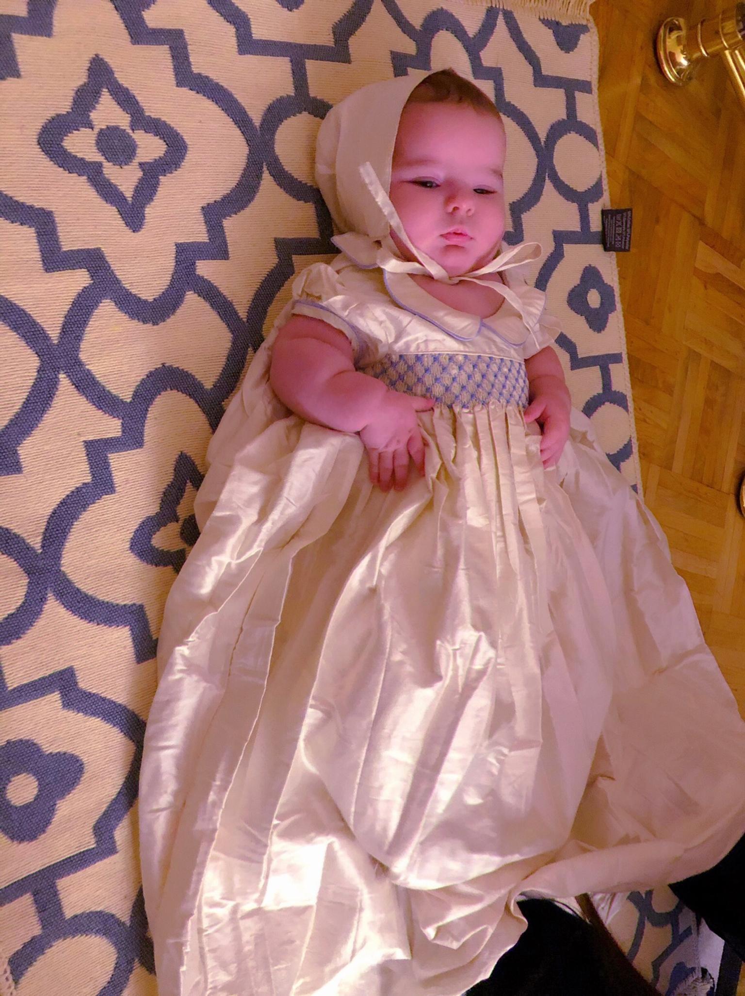 Kleid Baby Annafie In 5020 Salzburg Fur 150 00 Zum Verkauf Shpock De