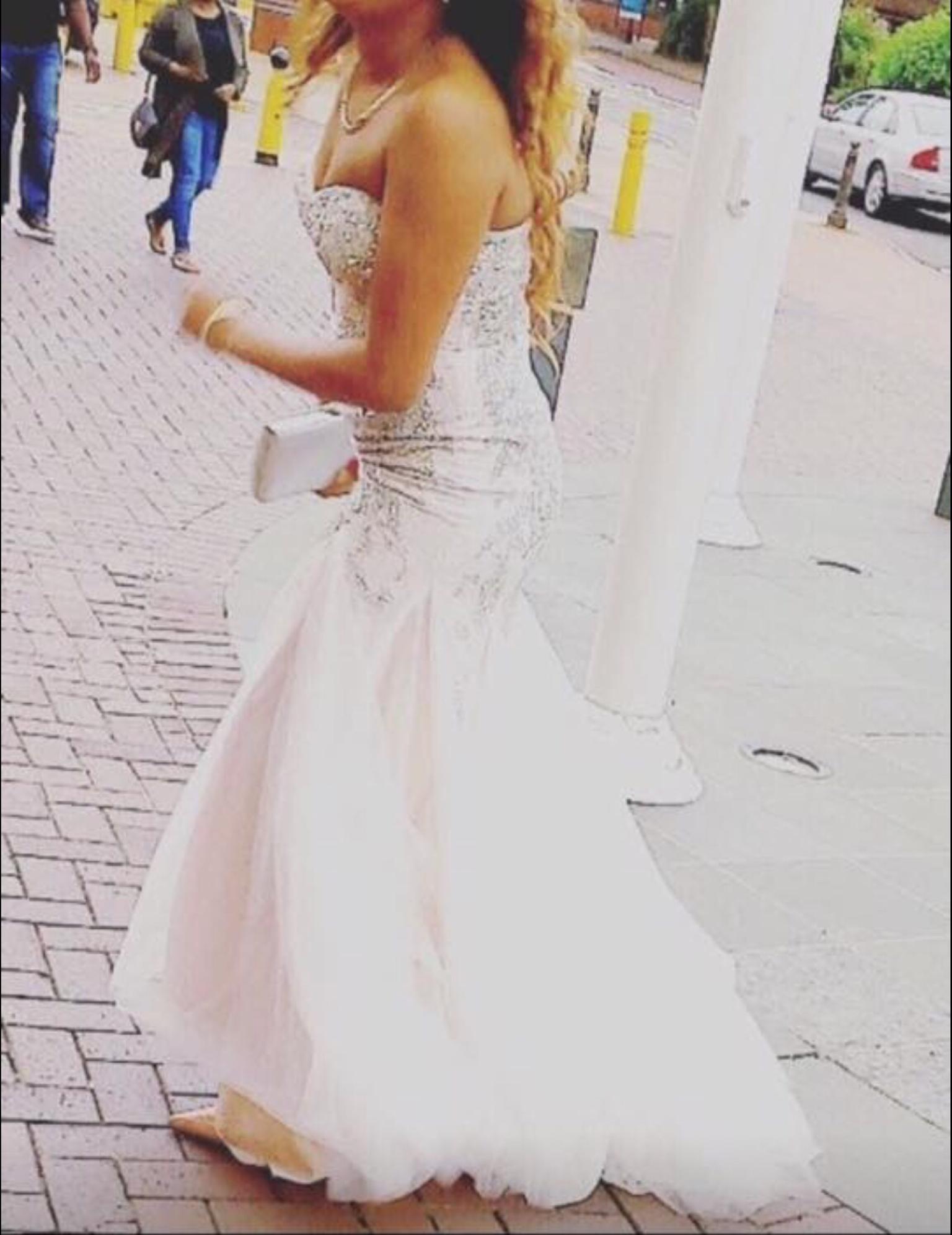 Prom Dress Size 6 8 Comes Up Bigger In Wv3 Wolverhampton For 300 00 For Sale Shpock