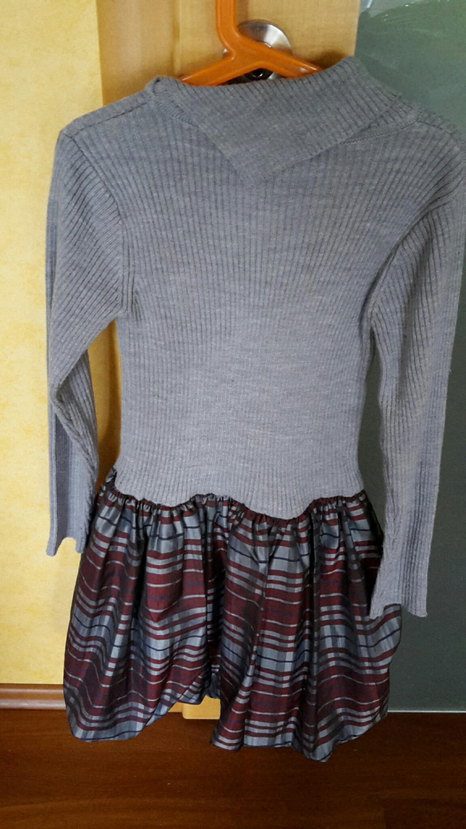 Kleid C A 128 Grau Rot Lange Armel In 64584 Biebesheim For 5 00 For Sale Shpock