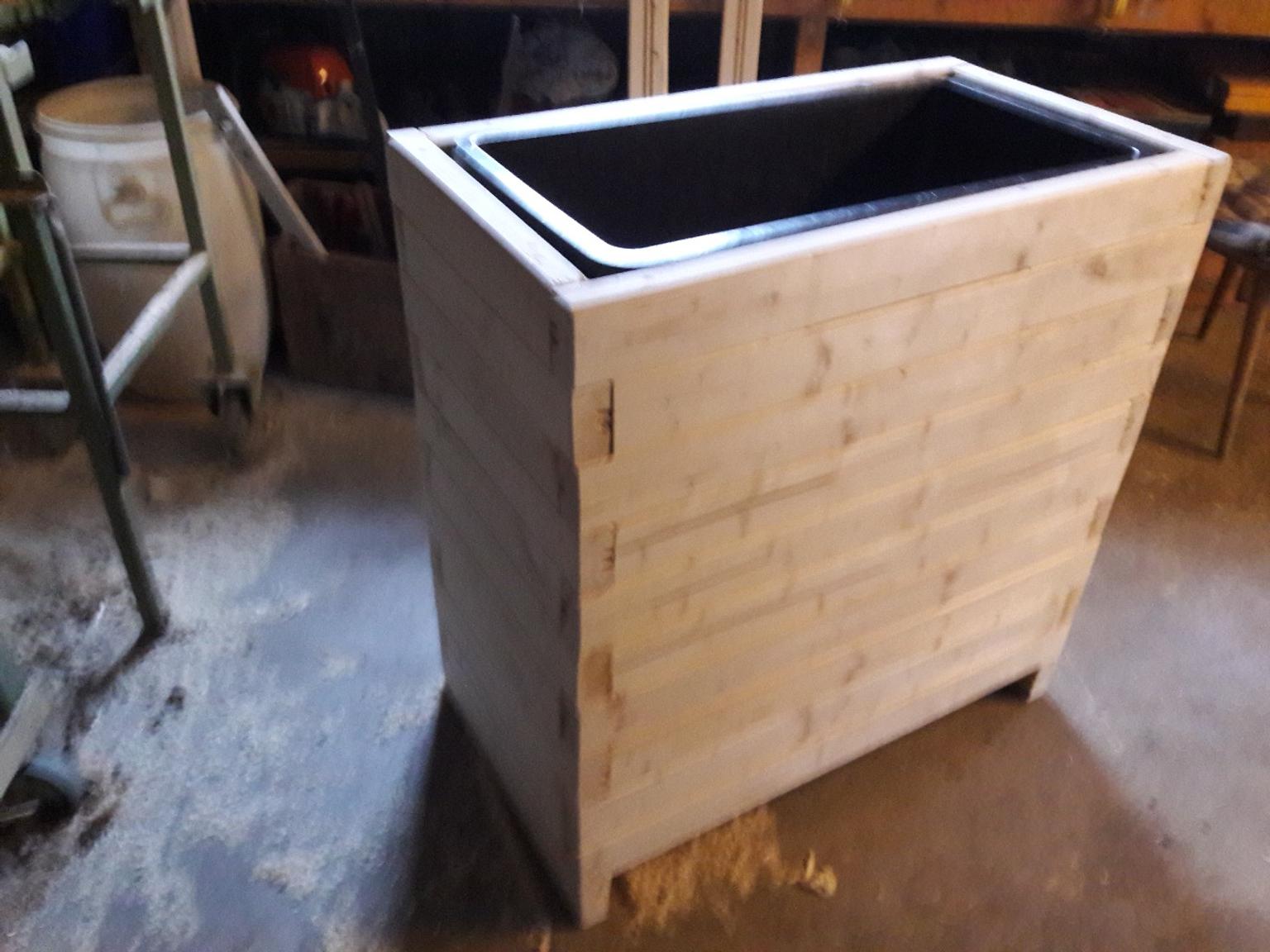 Denn es kommt nicht nur auf die höhe und breite, sondern auch auf . Hochbeet massiv aus Holz neuwertig in 6870 Reuthe fÃ¼r â¬