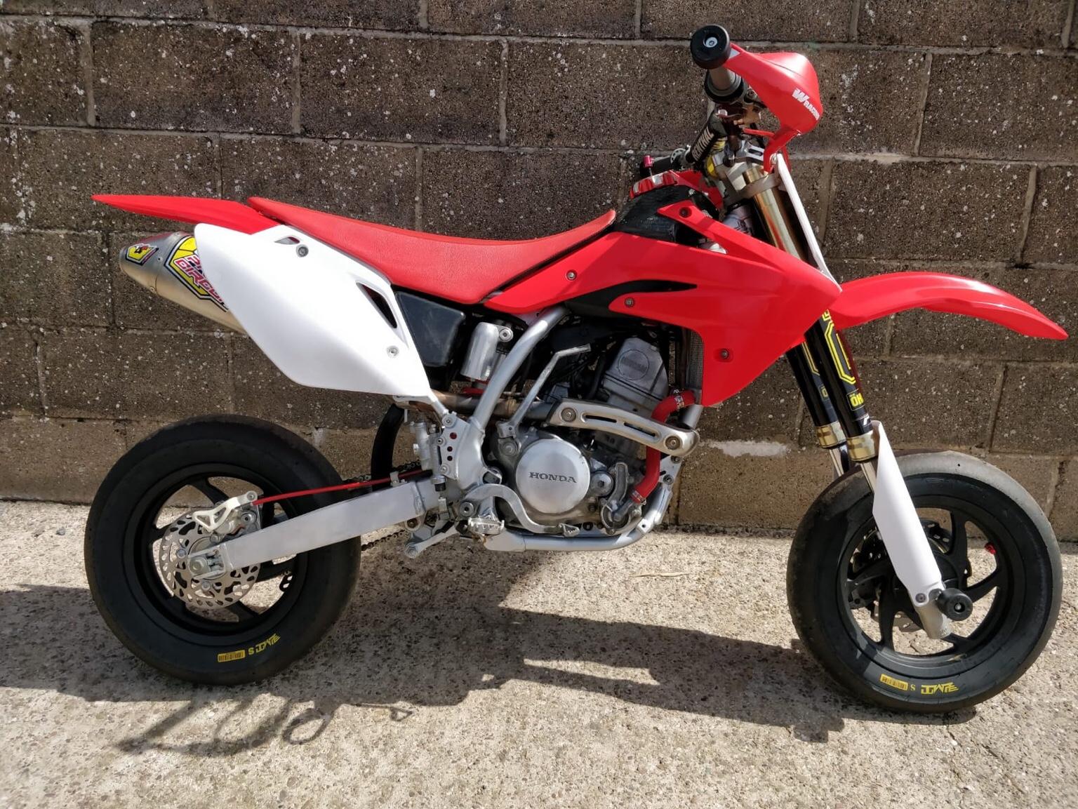 Kini honda crf150l memiliki empat opsi warna yang terdiri dari extreme green, extreme white, extreme red, dan extreme black. Honda CRF 150 Supermoto in South Derbyshire for Â£2,250.00 for sale | Shpock