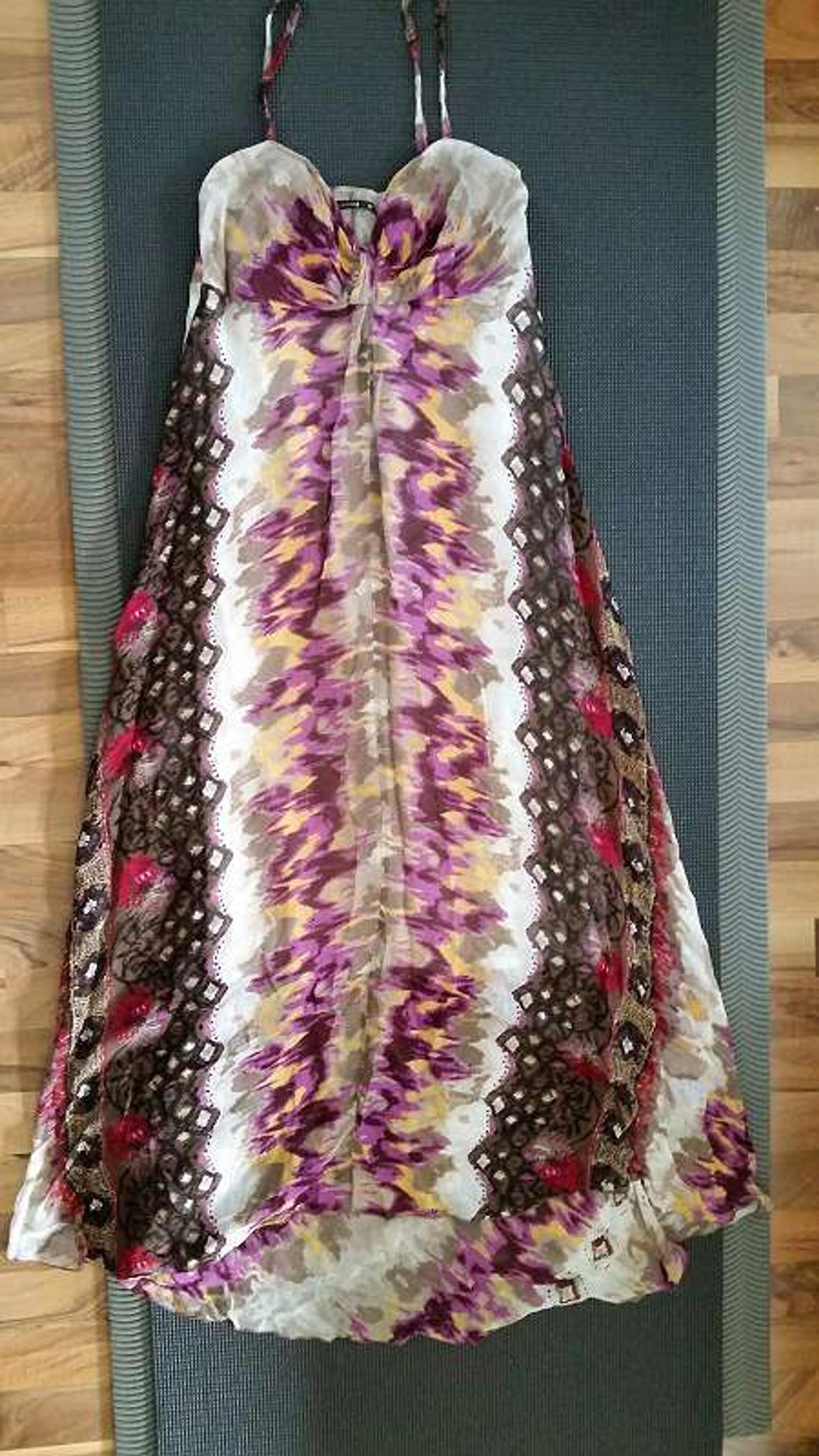 Comma Kleid Lang Gr 38 Wunderschon In 1100 Wien Fur 44 00 Zum Verkauf Shpock At