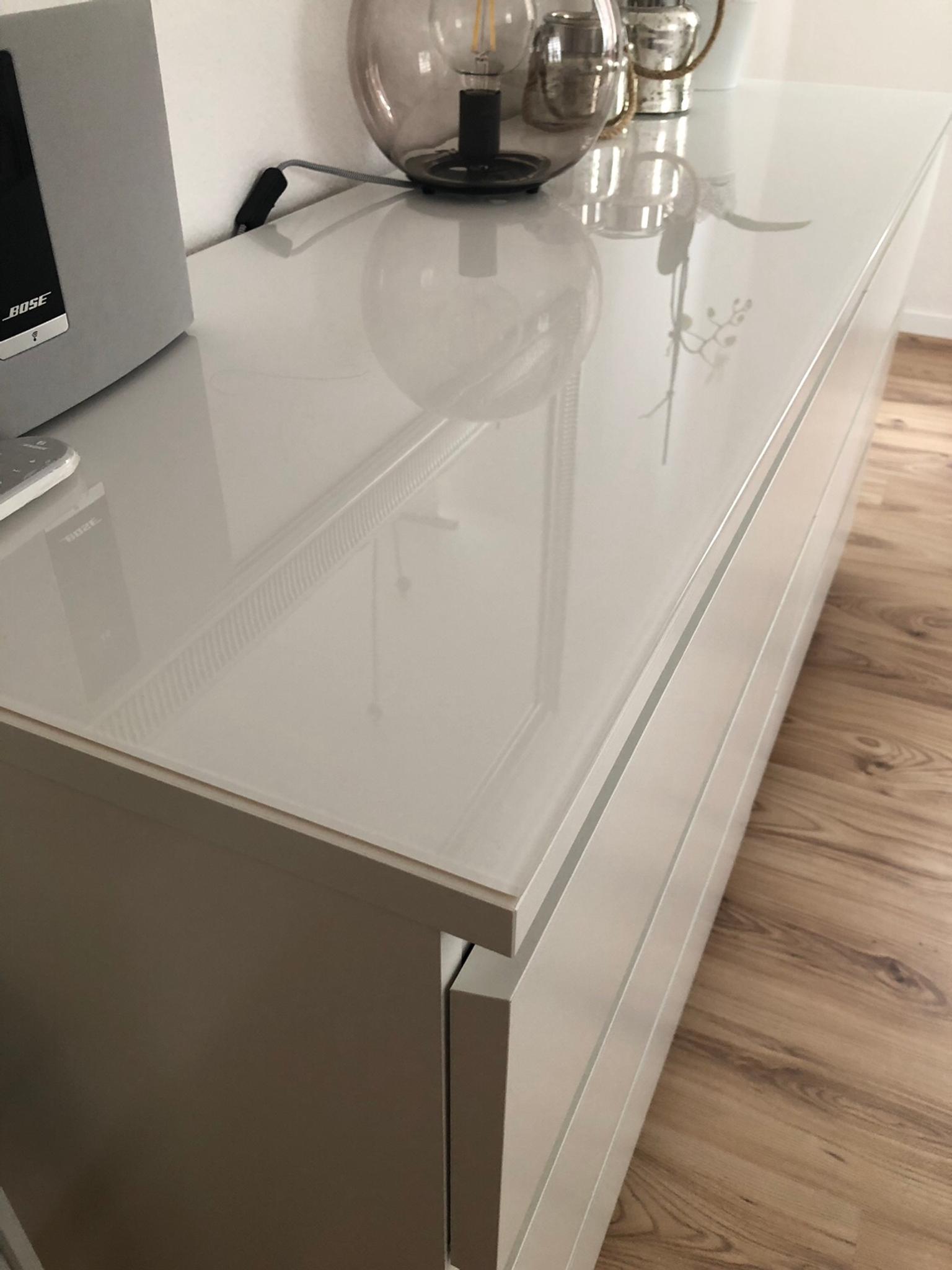 Hasena kommode como hochglanz weiss hasena como ist die perfekte kommode für jedes schlafzimmer. Ikea Malm 2 Kommode + Malm Glasplatte weiÃ in 67346 Spira