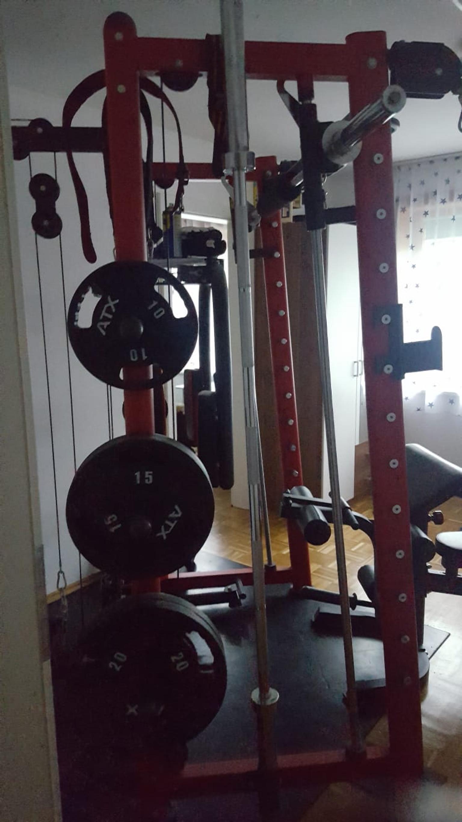 Die trainingseinheiten sind immer gleich jedoch erhöht sich in jedem training das trainingsgewicht und in 3 zyklen werden die wiederholungszahlen gesenkt um die. BankdrÃ¼cken Zuhause