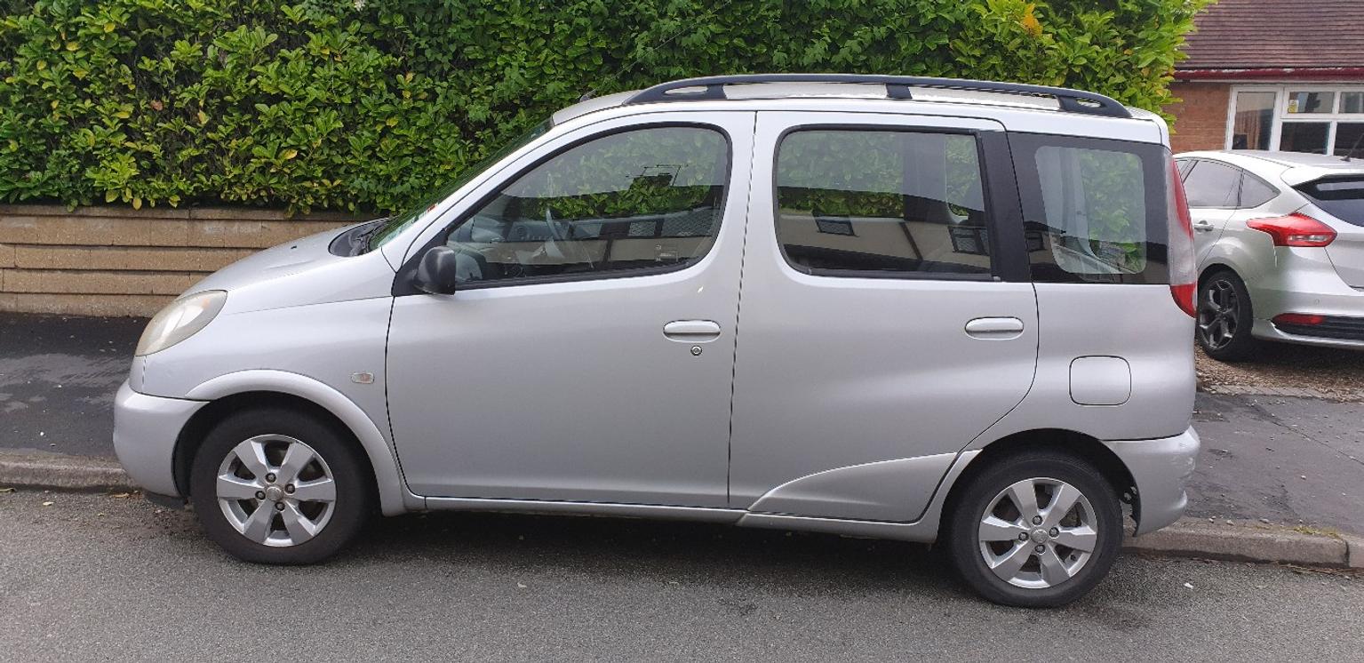 Toyota Yaris Verso In Hinckley And Bosworth Fur 500 00 Zum