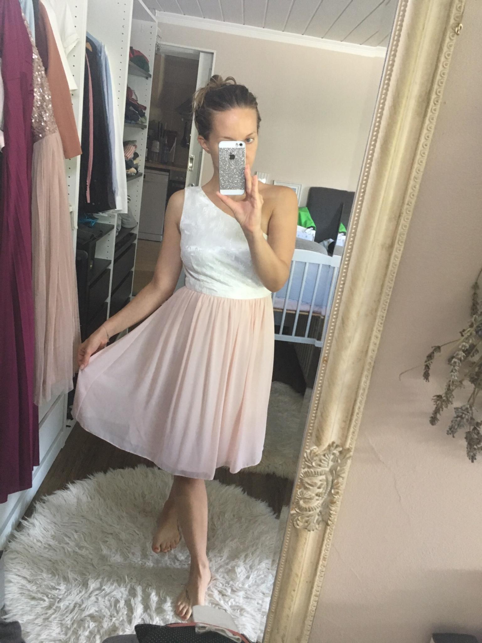 Kleid Von Jake S In Rosa Und Weiss Grosse 34 In 83024 Rosenheim Fur 58 00 Zum Verkauf Shpock De