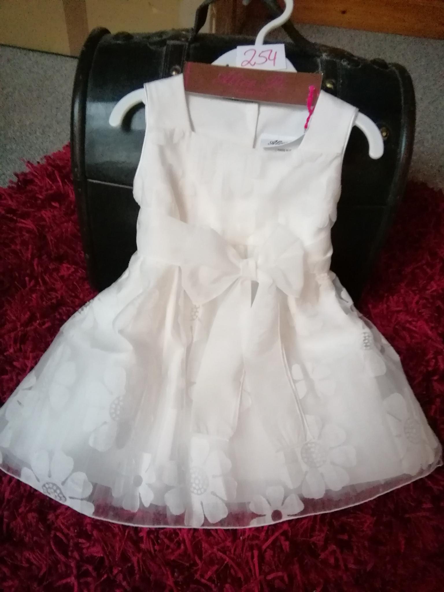 Baby Kleid Taufe Hochzeit Spitze Gr 74 80 Neu In 49134 Wallenhorst For 89 00 For Sale Shpock