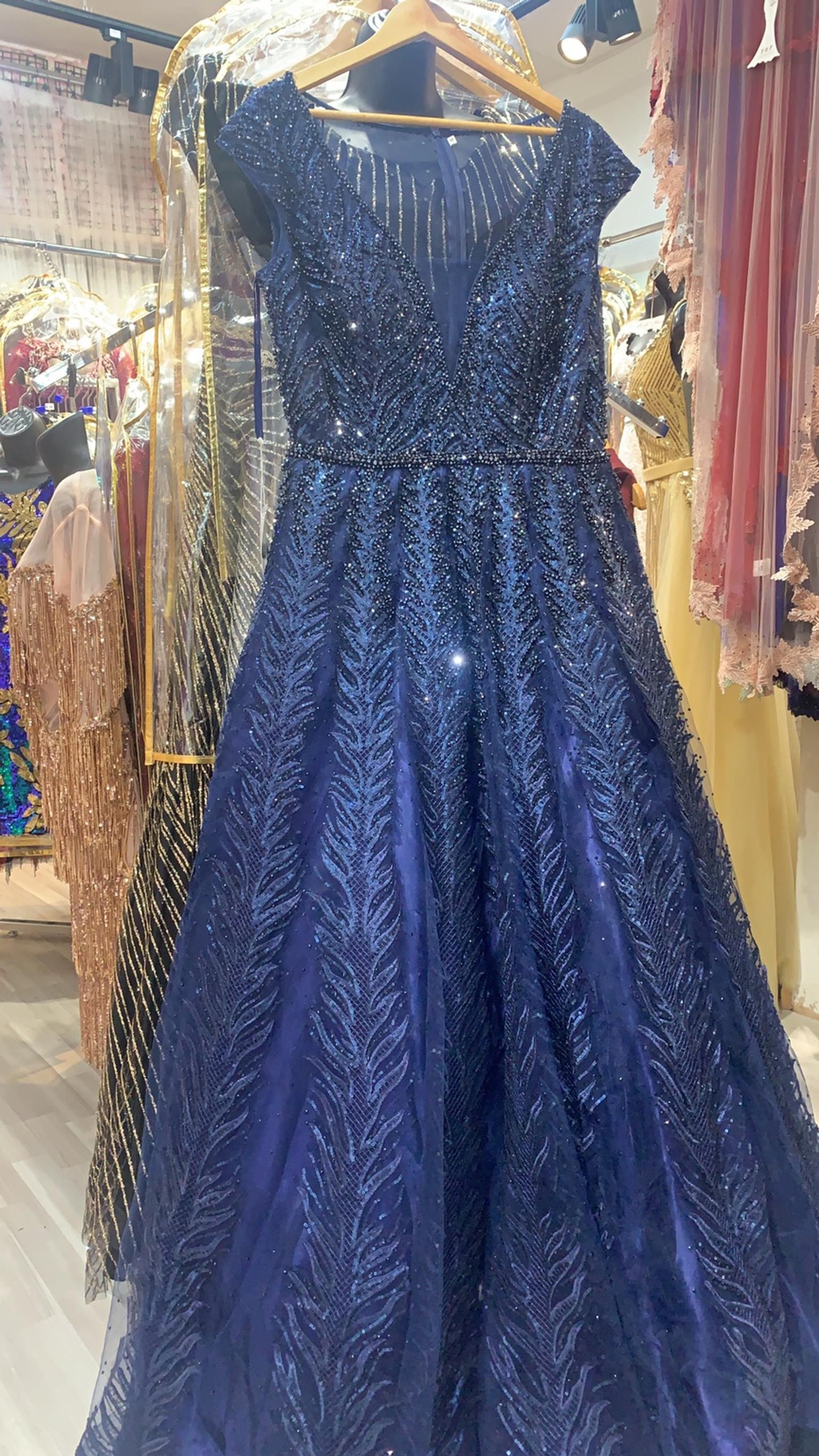 Navy Blue Prom Engagement Party Dress In Nw2 Brent For 220 00 For Sale Shpock