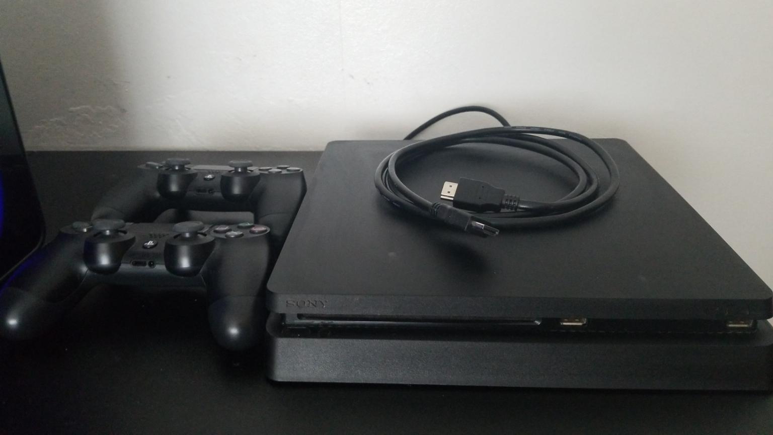 Ps4 Slim 500 Gb 2 Kol Yaninda 2 Tb Hdd At Sahibinden Com 878246582