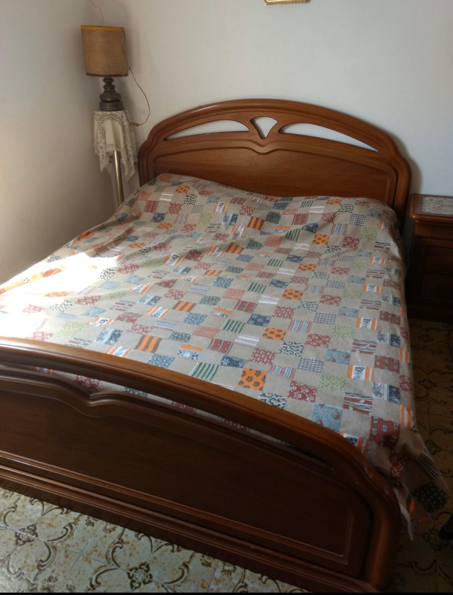 Armadio classico 2 ante scorrevoli in arte povera legno massello camera da letto. Camera Da Letto Noce Arte Povera In 00126 Roma Fur 600 00 Zum Verkauf Shpock At