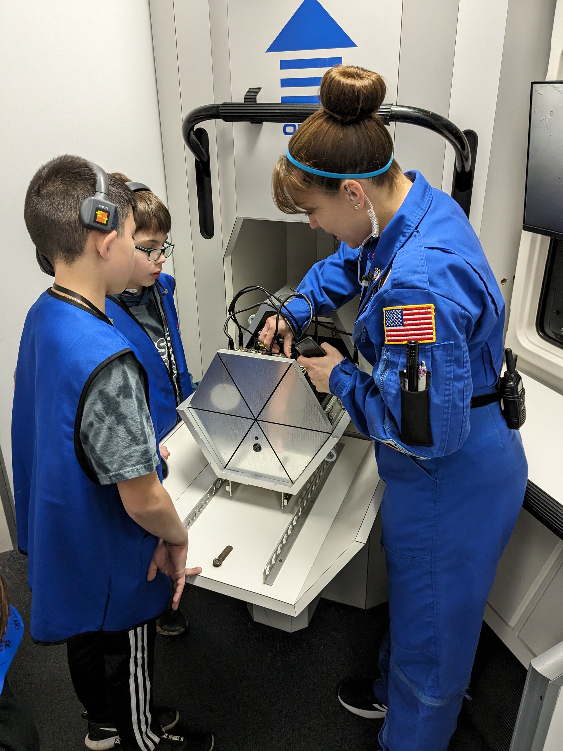 Challenger Learning Center a far-out experience for Webster 5th
