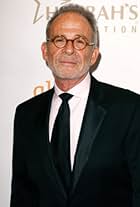 Photo of Ron Rifkin