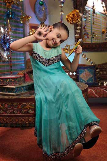 Kid S Dresses And Shoes For Weddings In Pakistan