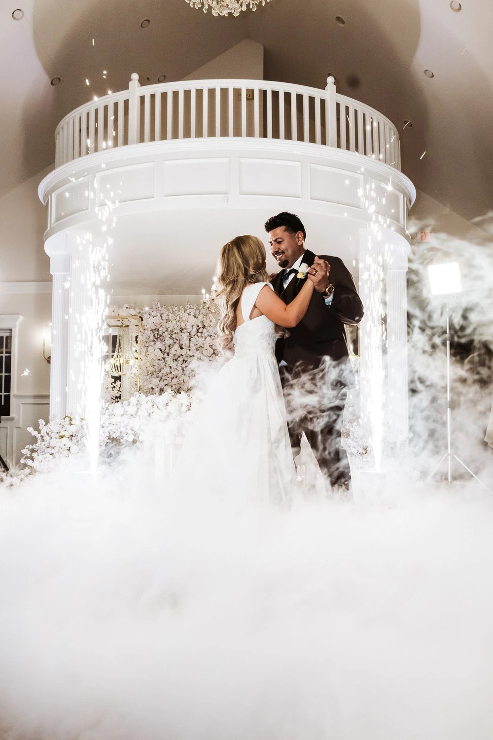 Jewish wedding ceremony photographed by Weddings Unlimited