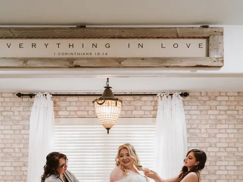 Past wedding at Balmorhea Weddings and Events, Magnolia, TX