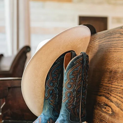 Joshua & Shenaya's wedding at Big Sky Barn, Montgomery, TX