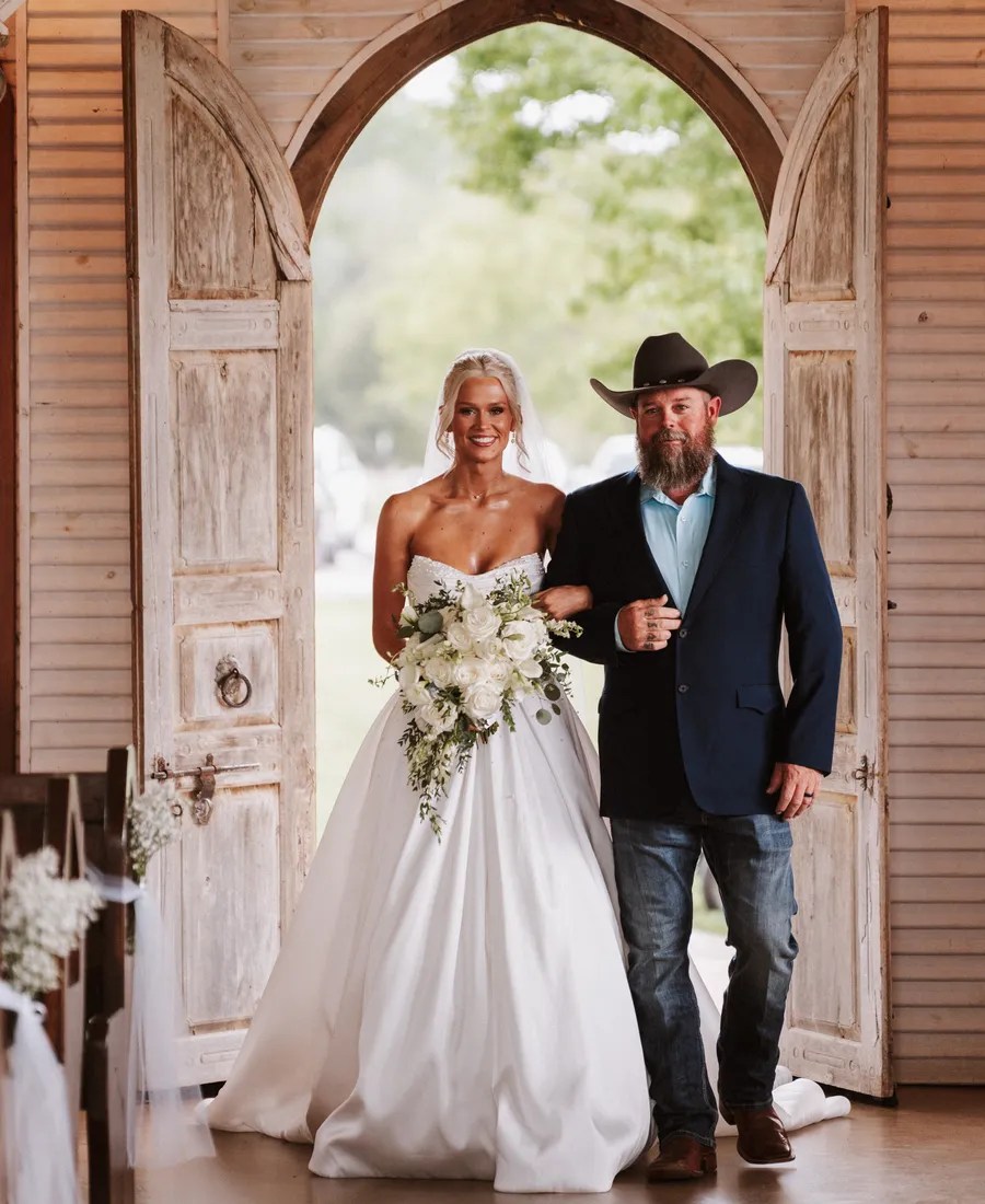 Wedding photography and videography by Weddings Unlimited at The Brooks at Weatherford