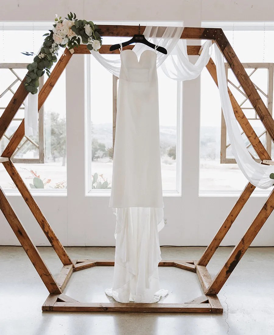 Camp Hideaway wedding venue in Fredericksburg, TX - real wedding photographed by Weddings Unlimited