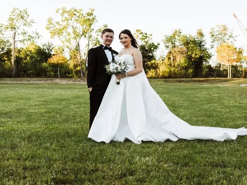 Past wedding at Cedar Silos Event Venue, Baytown, TX