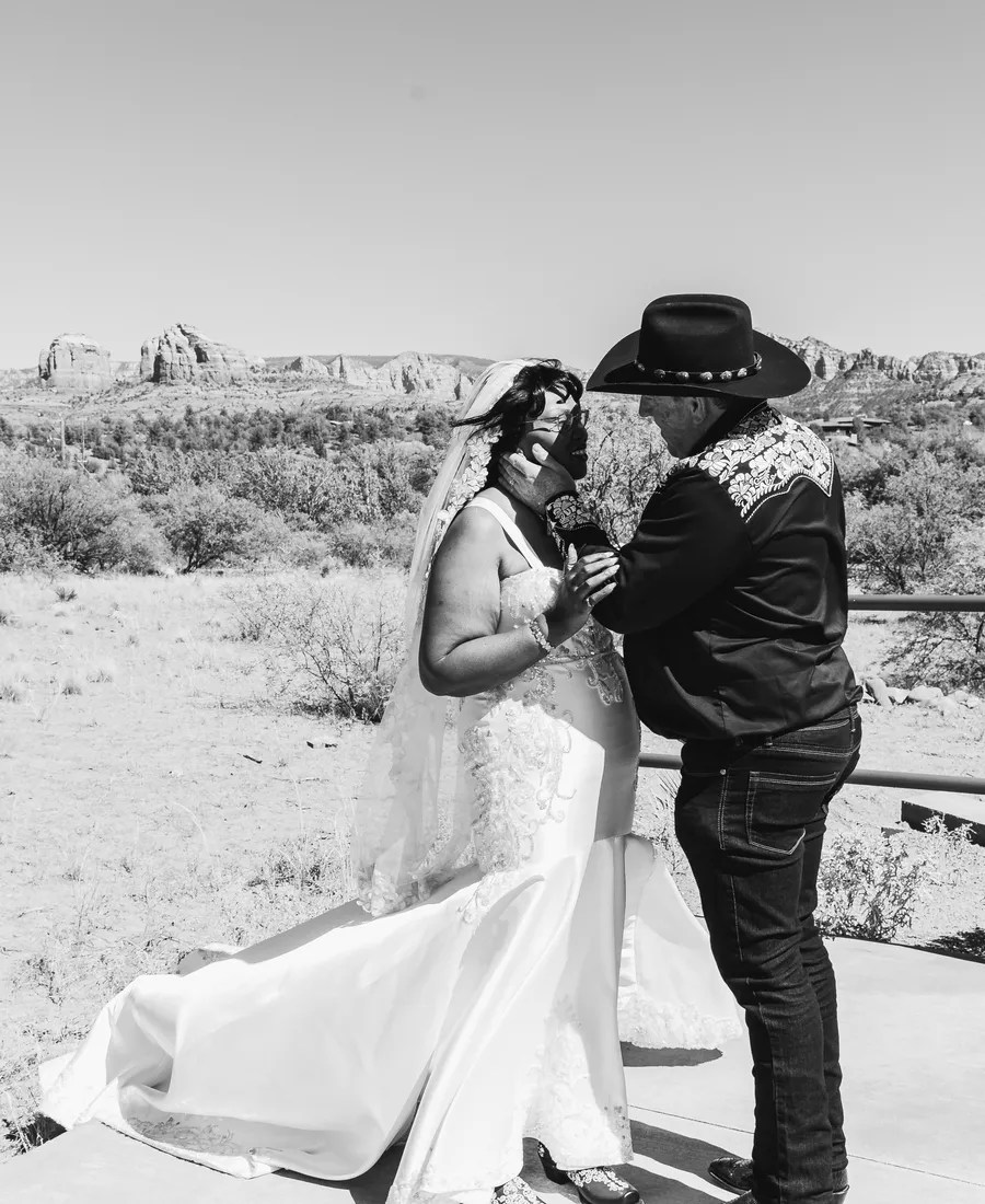 Cliff Castle Casino Hotel wedding venue in Camp Verde, AZ - real wedding photographed by Weddings Unlimited