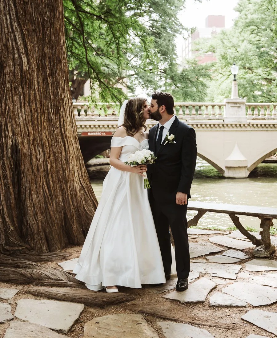 Wedding photography and videography by Weddings Unlimited at Dean's Steak & Seafood