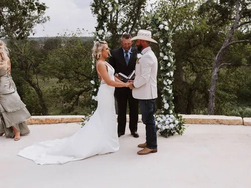 Past wedding at Dos Palomas Ranch, Boerne, TX