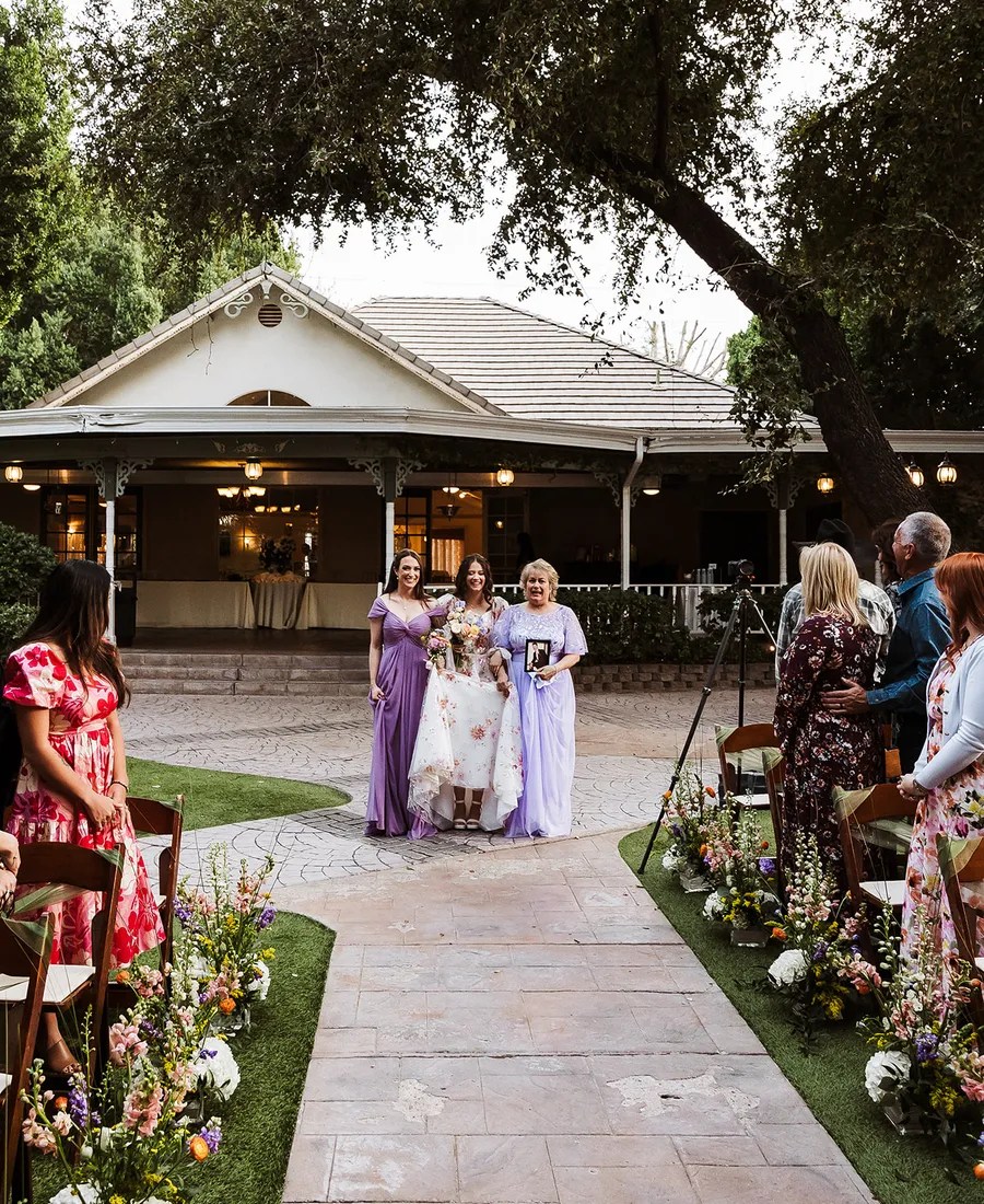 The Hidden Palace wedding venue in Phoenix, AZ - real wedding photographed by Weddings Unlimited