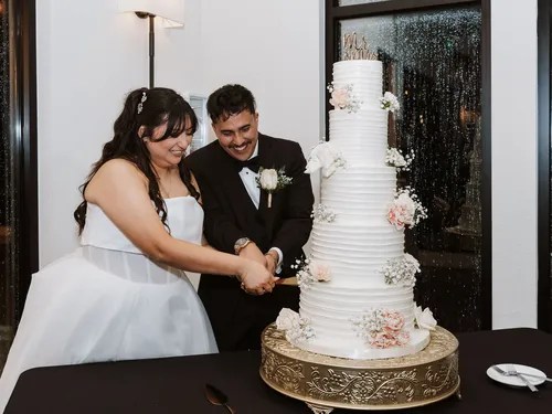 Hidden Pines, Lake Houston wedding venue exterior, Atascocita, TX