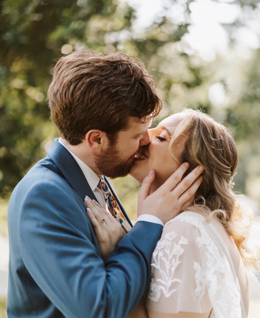 The Historic Hill House and Farm wedding venue in Willis, TX - real wedding photographed by Weddings Unlimited