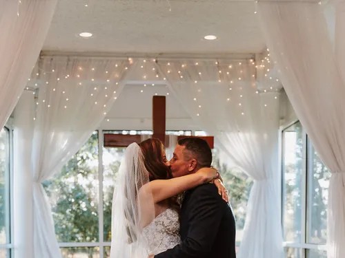Past wedding at House Estate, Hockley, TX
